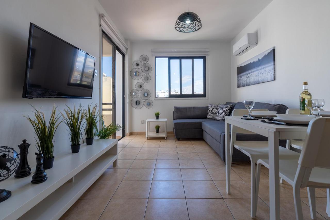 Polyn 1- Bedroom Apartment In ลาร์นาคา ภายนอก รูปภาพ