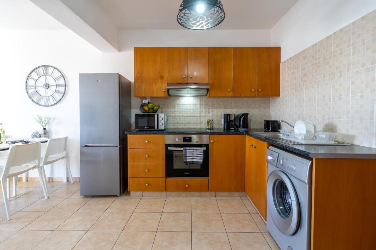 Polyn 1- Bedroom Apartment In ลาร์นาคา ภายนอก รูปภาพ