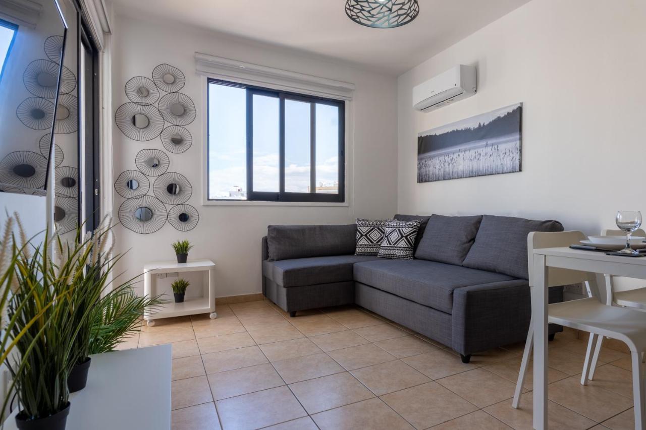 Polyn 1- Bedroom Apartment In ลาร์นาคา ภายนอก รูปภาพ